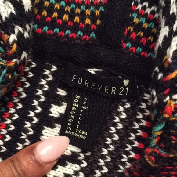 Aztec Hoodie - Picture 4 of 4